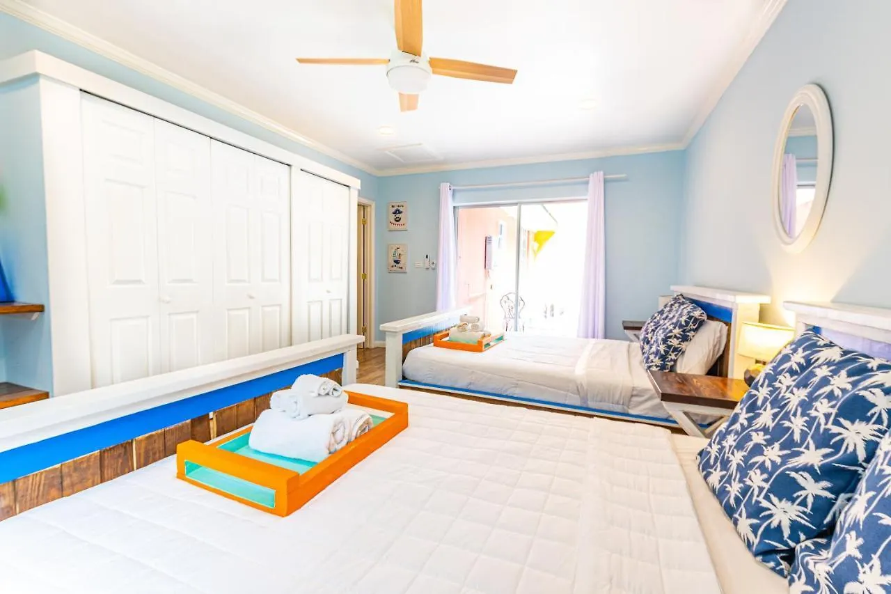 Sunset Cottage At Viking Hill Nassau Bahamas